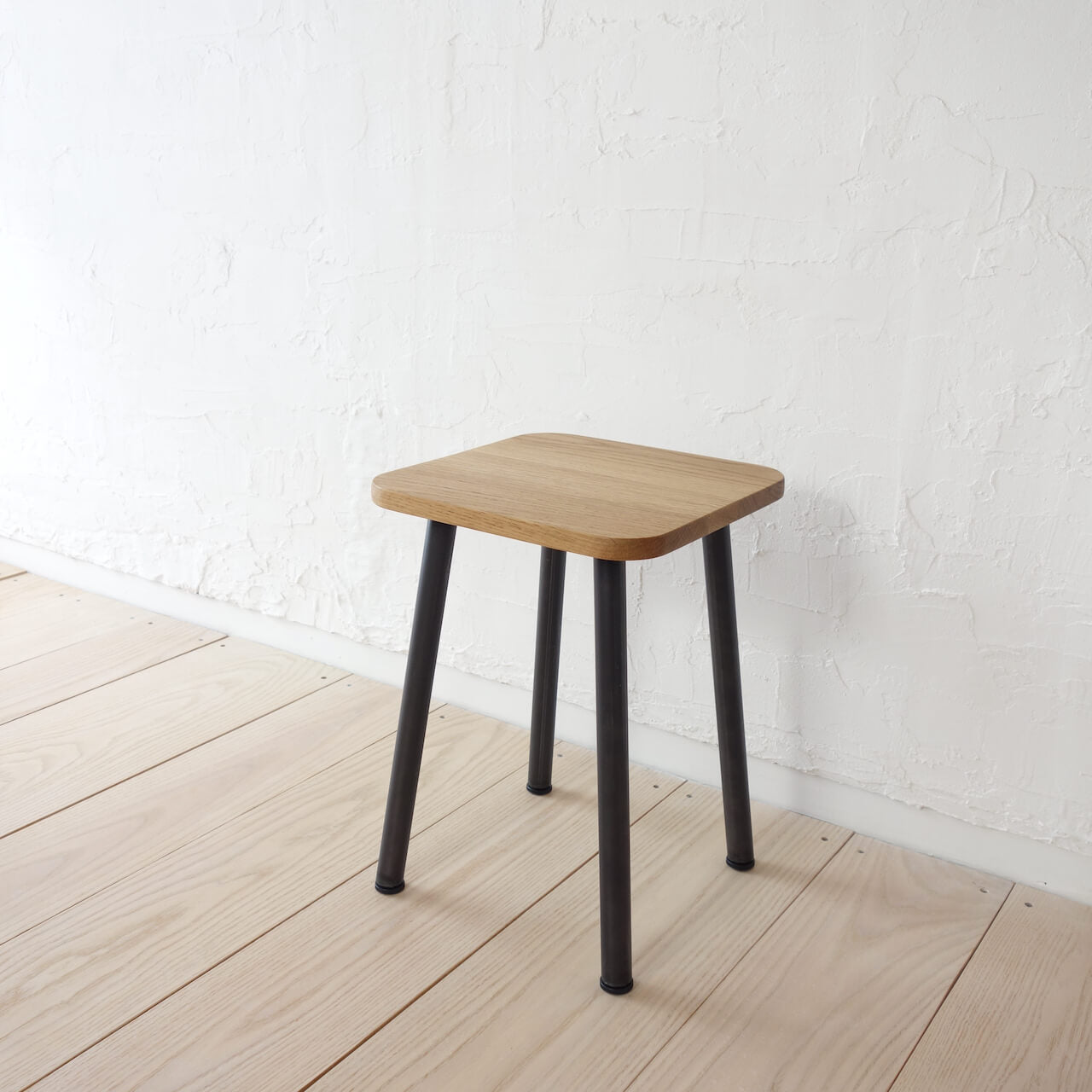 TORUADO STOOL R トルアド スツール R
