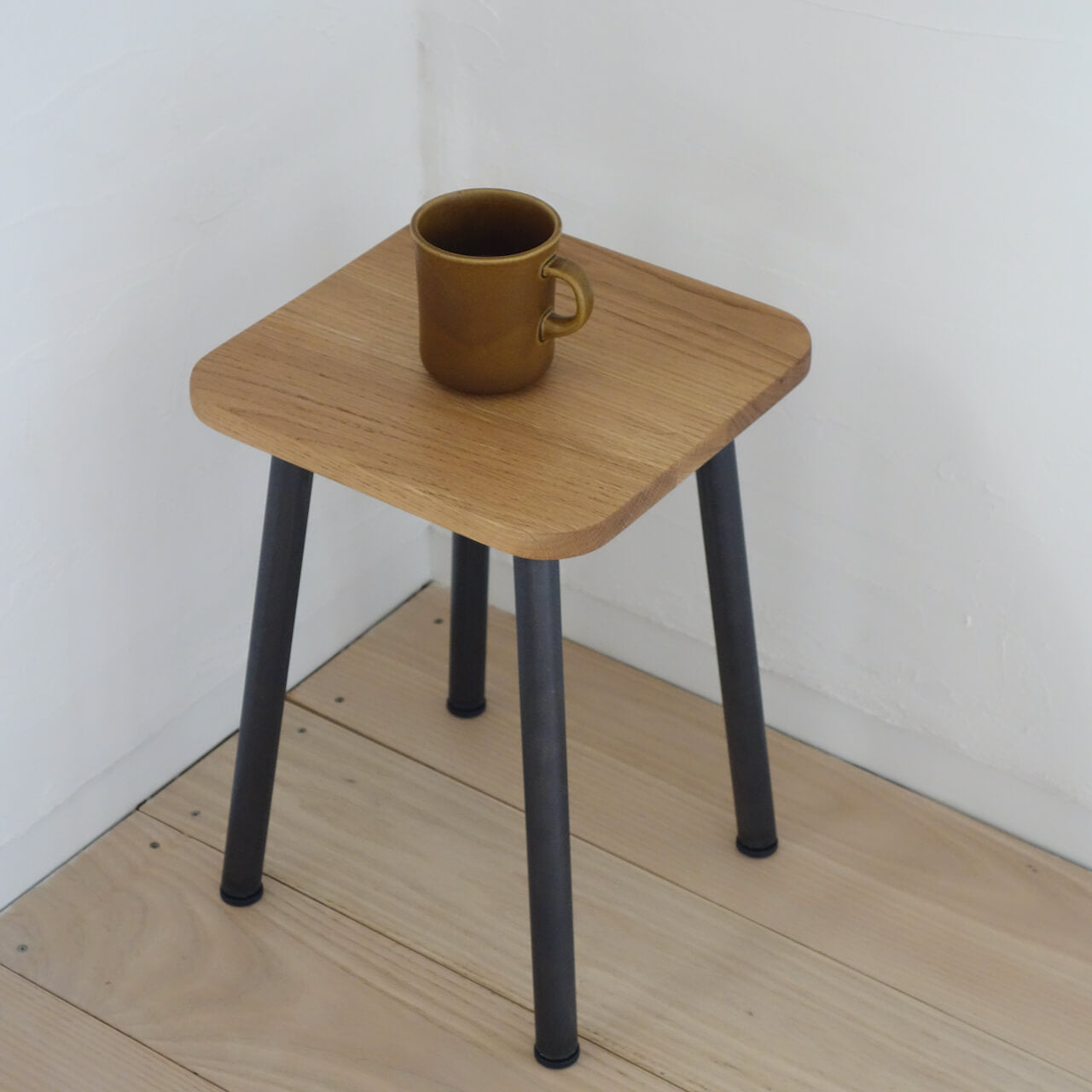 TORUADO STOOL R トルアド スツール R