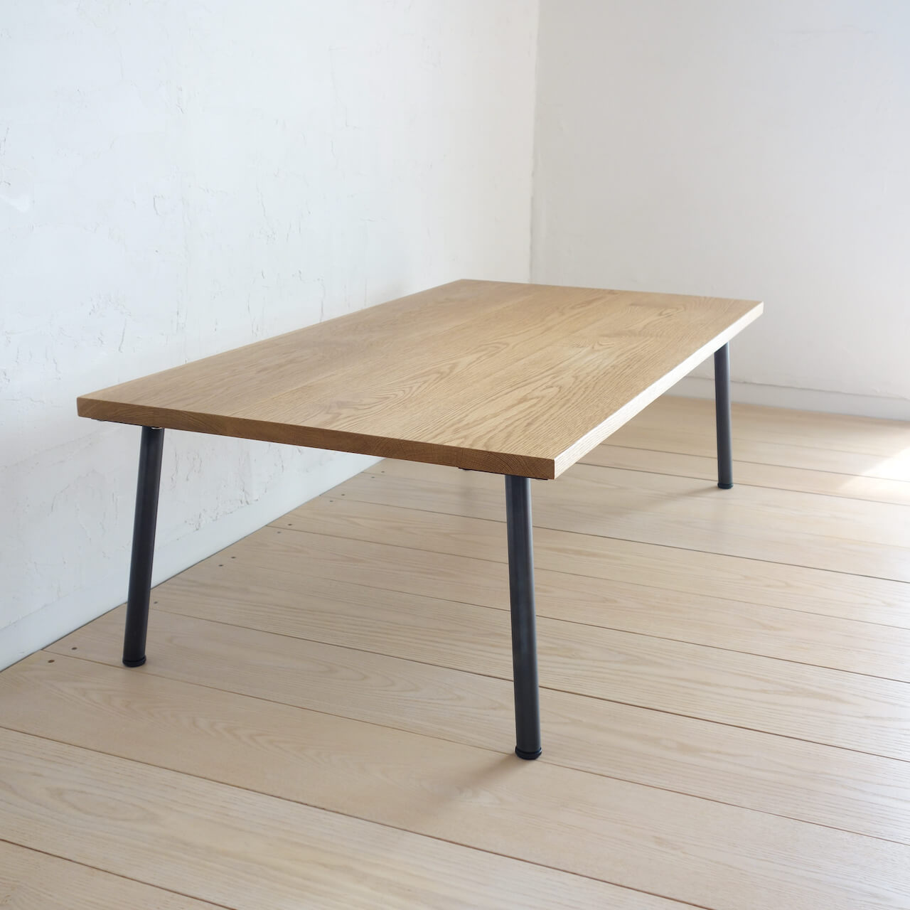 TORUADO COFFEE TABLE Rトルアド コーヒーテーブル R