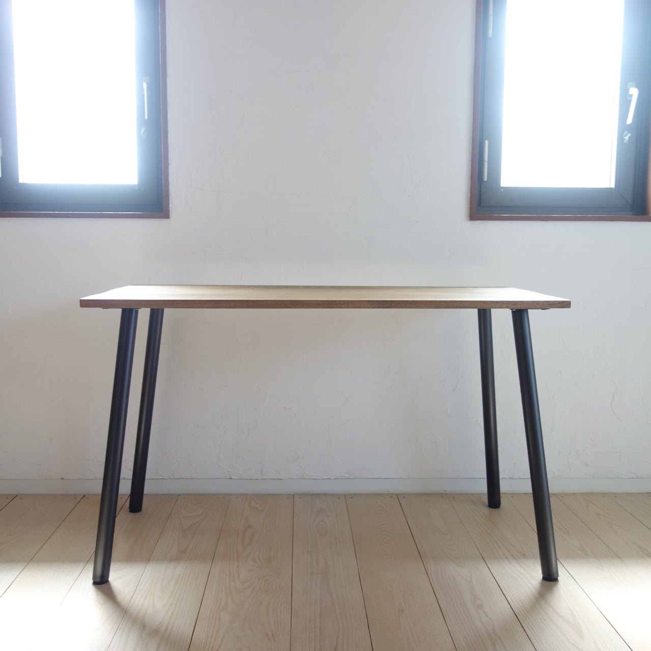 TORUADO DINING TABLE R トルアド ダイニングテーブル R