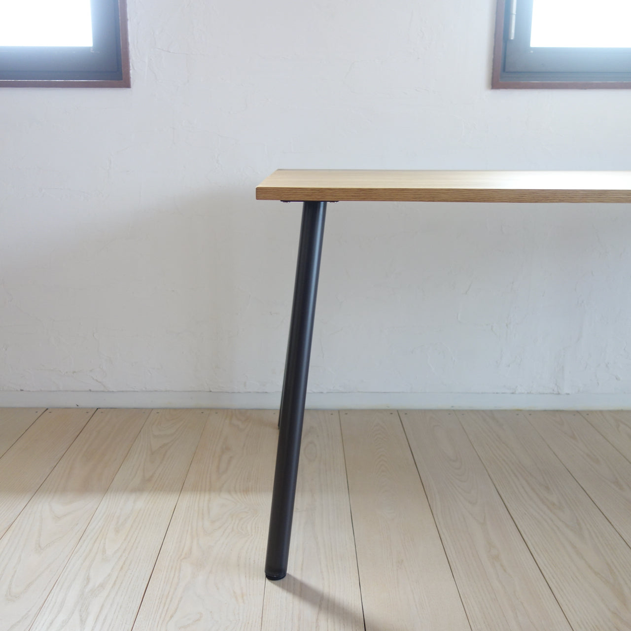 TORUADO DINING TABLE R トルアド ダイニングテーブル R