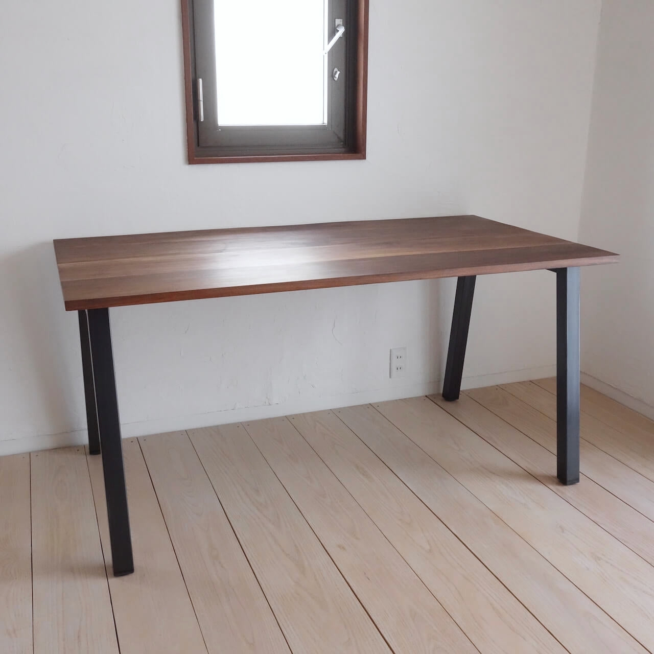 TORUADO DINING TABLE A トルアド ダイニングテーブル A