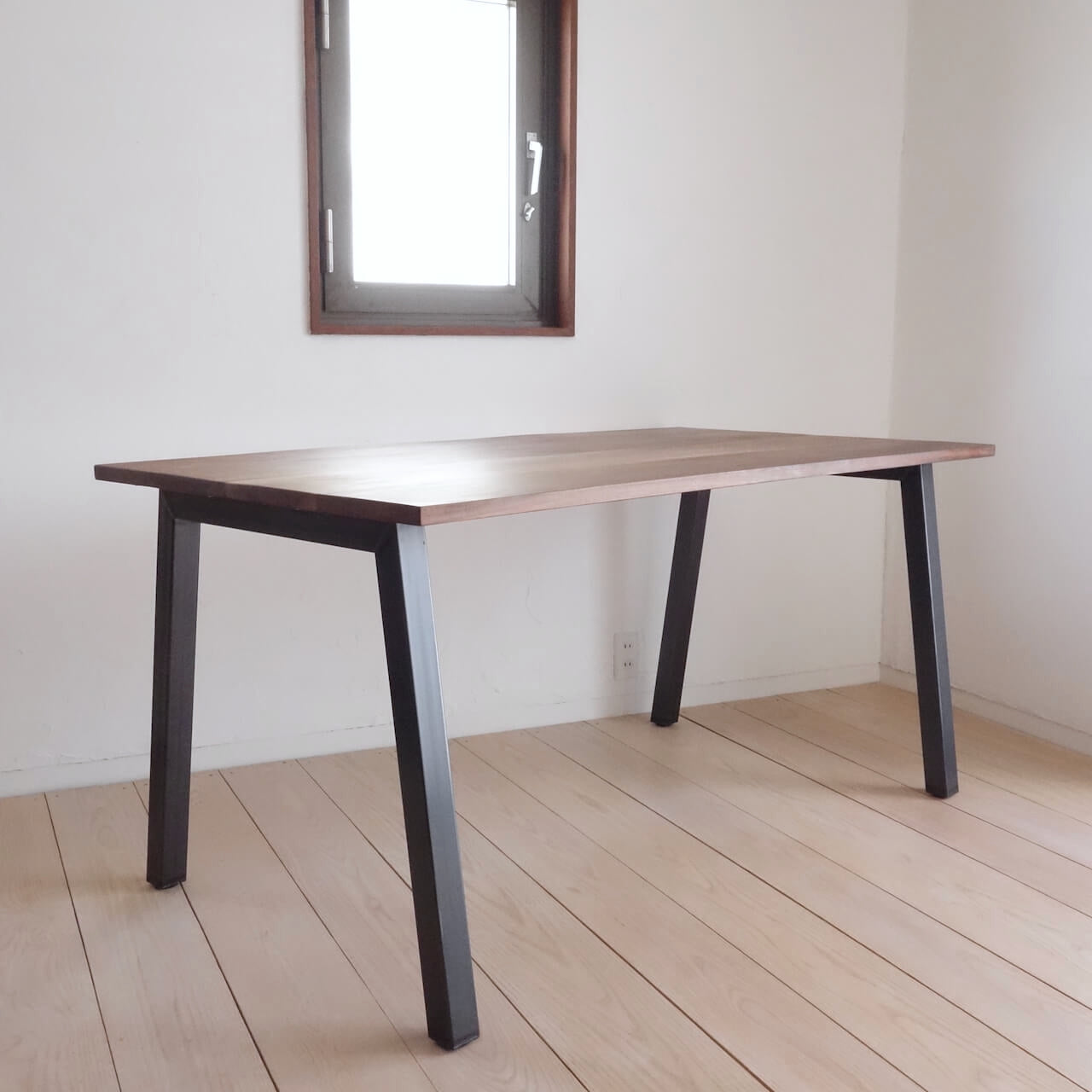 TORUADO DINING TABLE A トルアド ダイニングテーブル A