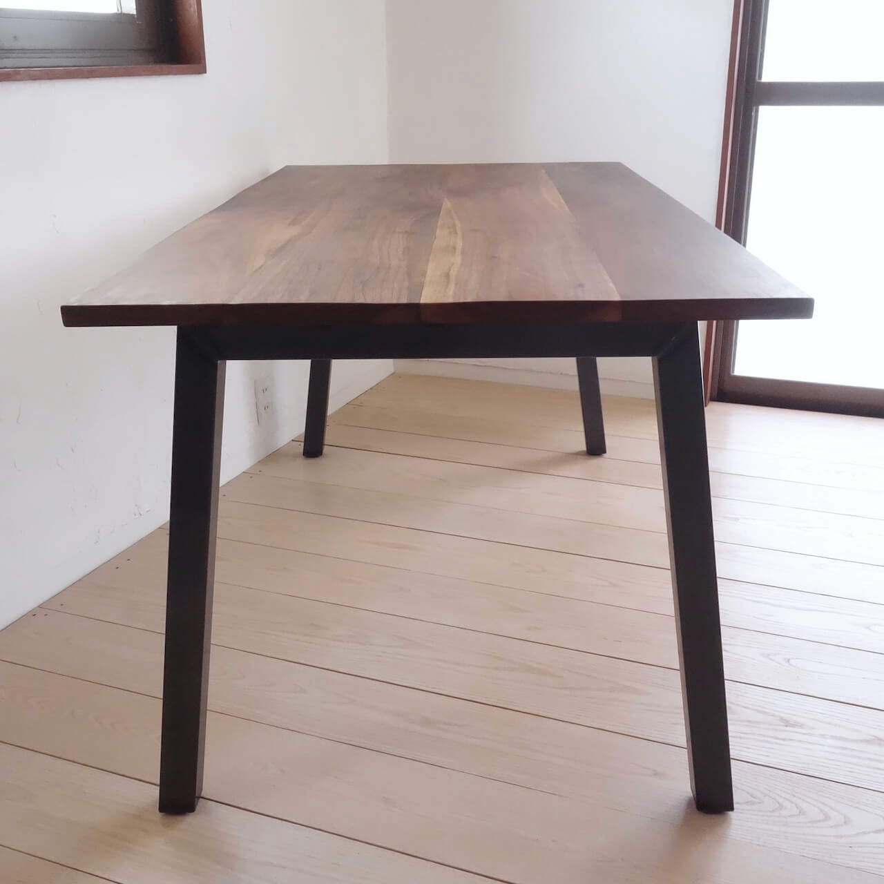 TORUADO DINING TABLE A トルアド ダイニングテーブル A