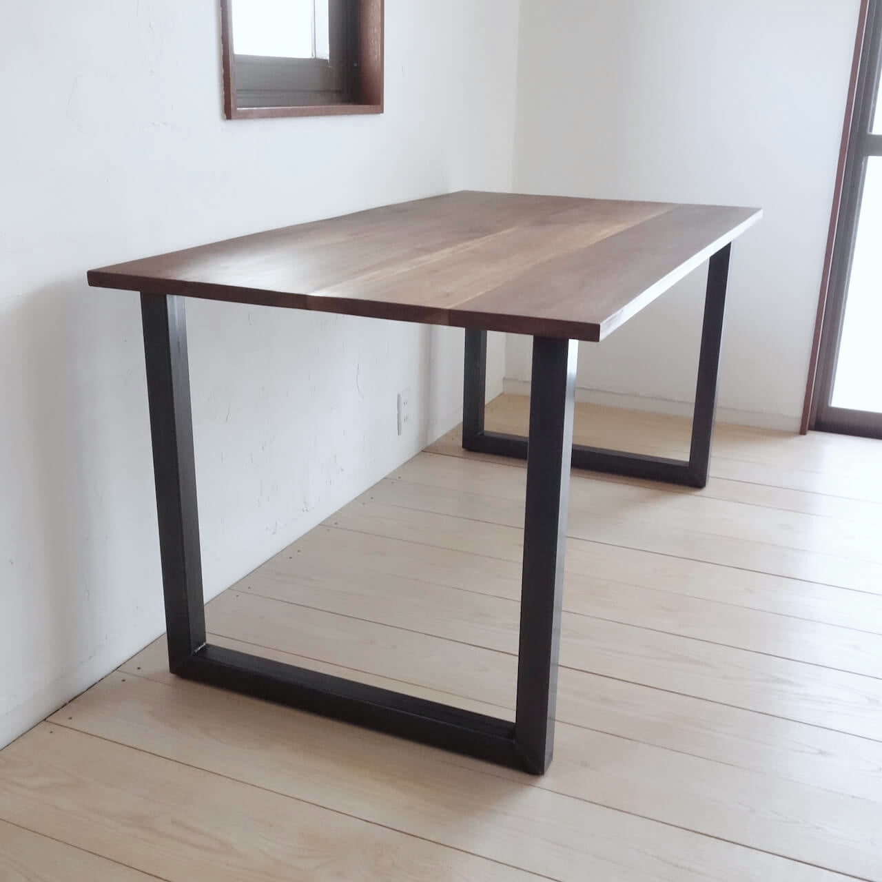 TORUADO DINING TABLE D トルアド ダイニングテーブル D