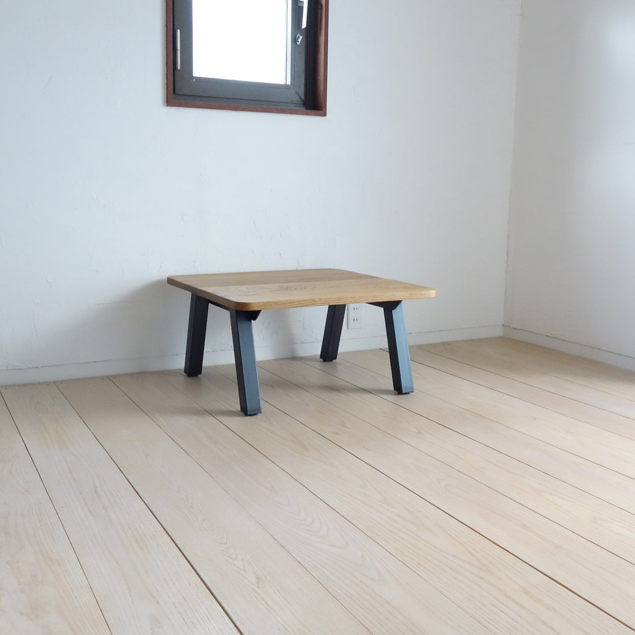 TORUADO CENTER TABLE A　トルアド センターテーブル A