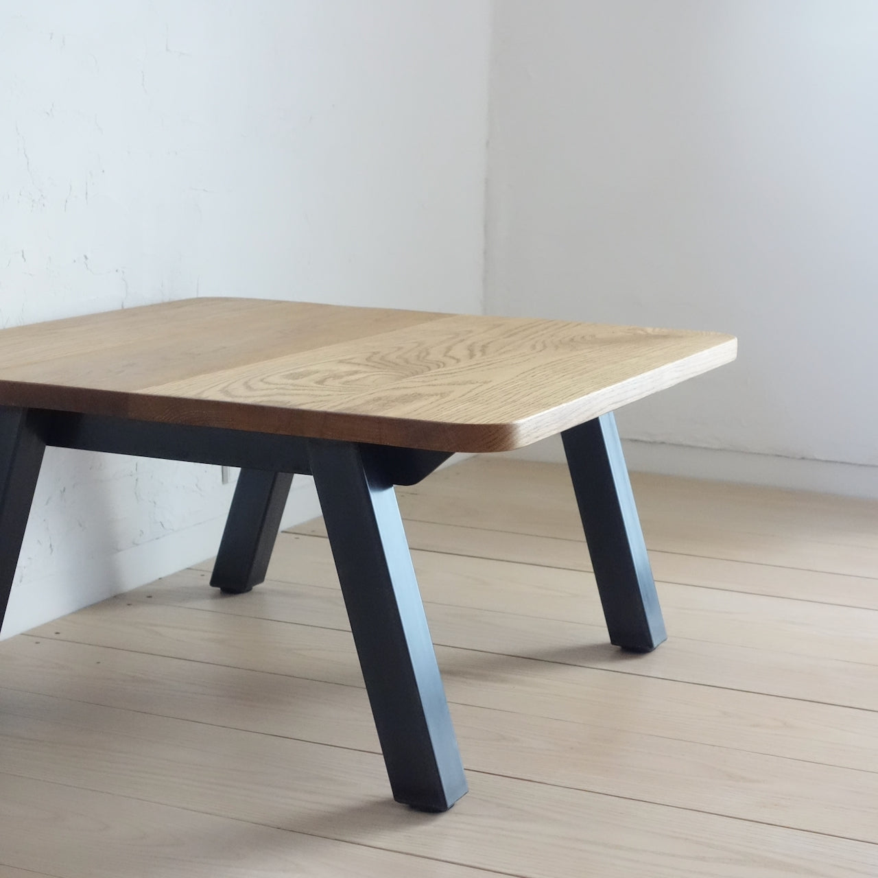 TORUADO CENTER TABLE A　トルアド センターテーブル A