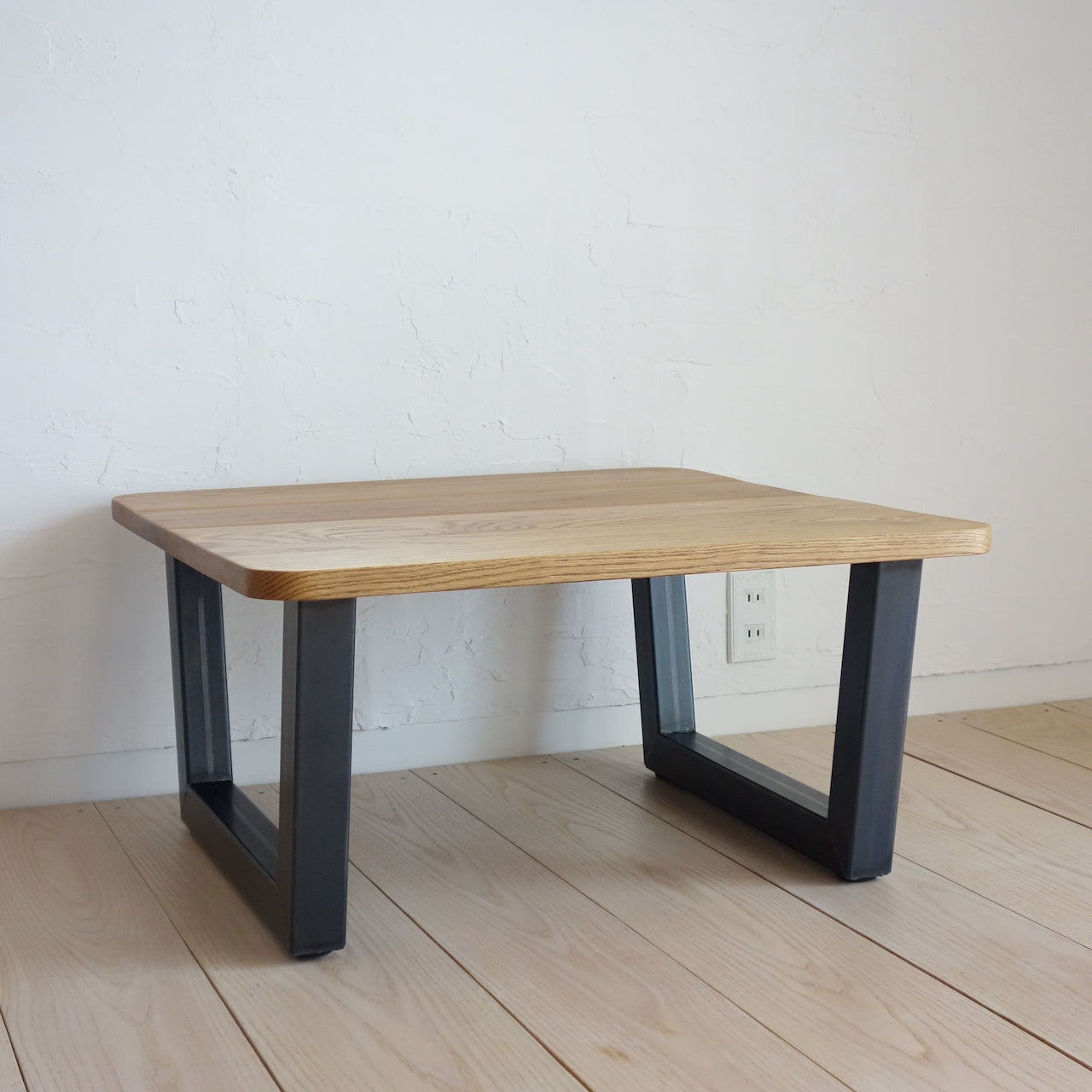 TORUADO CENTER TABLE D　トルアド センターテーブル D
