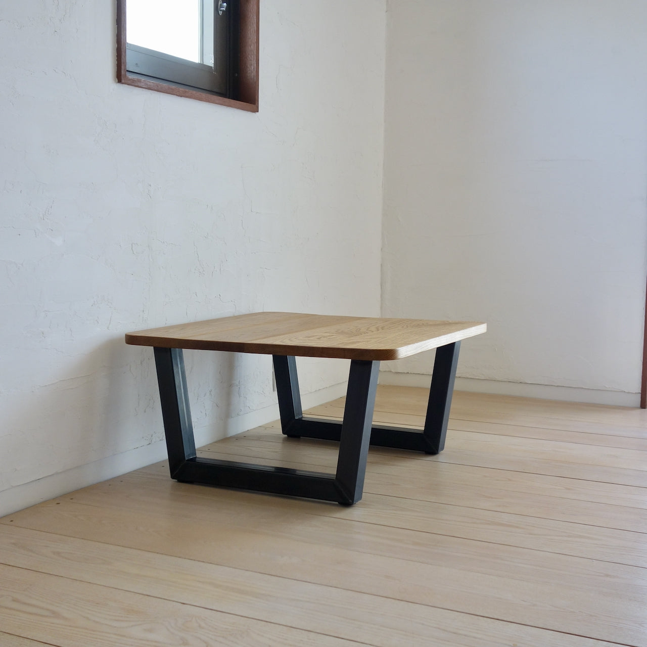 TORUADO CENTER TABLE D　トルアド センターテーブル D