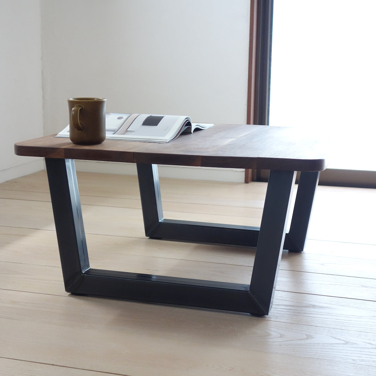 TORUADO CENTER TABLE D　トルアド センターテーブル D