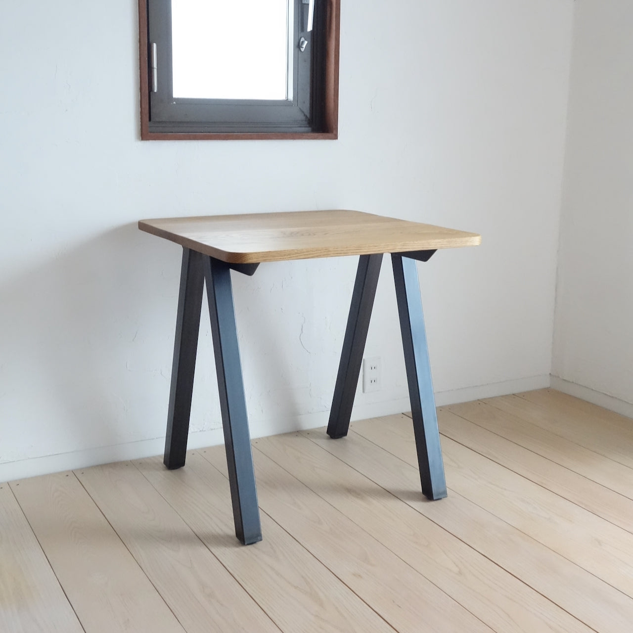 TORUADO CAFE TABLE A　トルアド カフェテーブル A