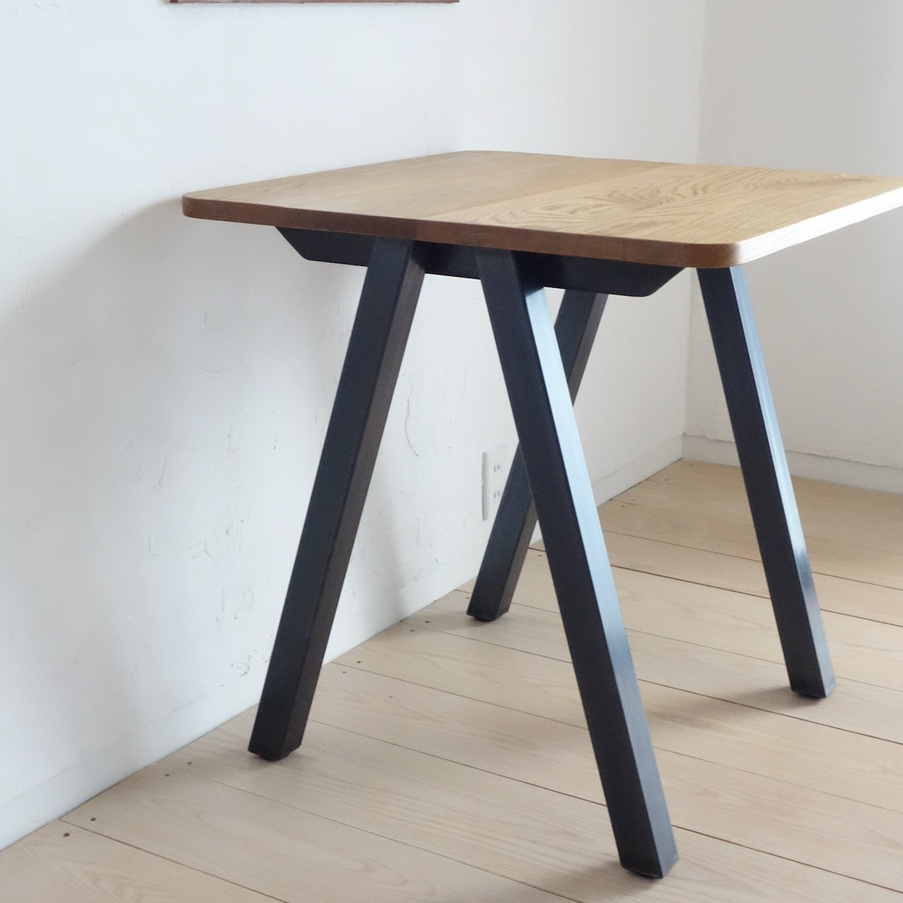 TORUADO CAFE TABLE A　トルアド カフェテーブル A