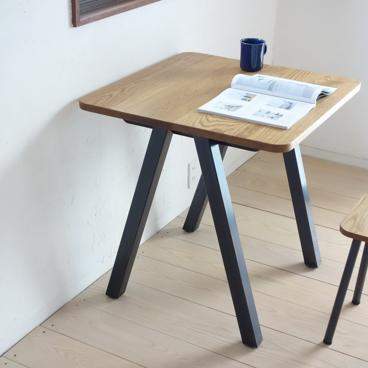 TORUADO CAFE TABLE A　トルアド カフェテーブル A