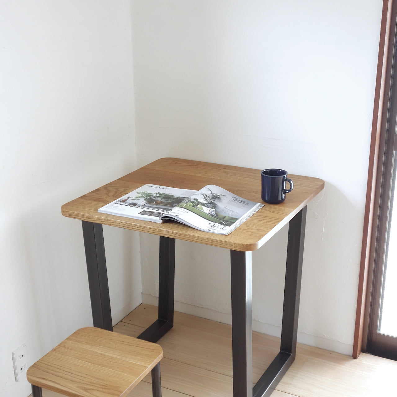 TORUADO CAFE TABLE D　トルアド カフェテーブル D