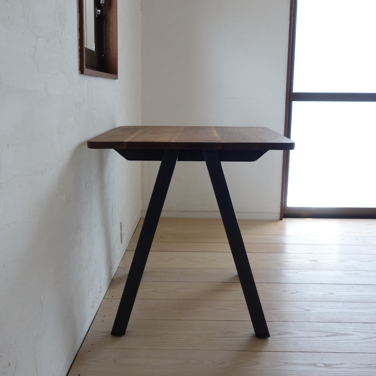 TORUADO CAFE TABLE A　トルアド カフェテーブル A