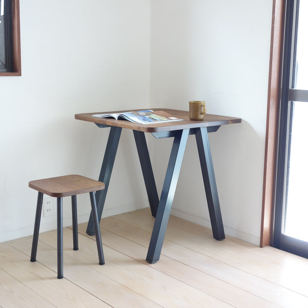 TORUADO CAFE TABLE A　トルアド カフェテーブル A