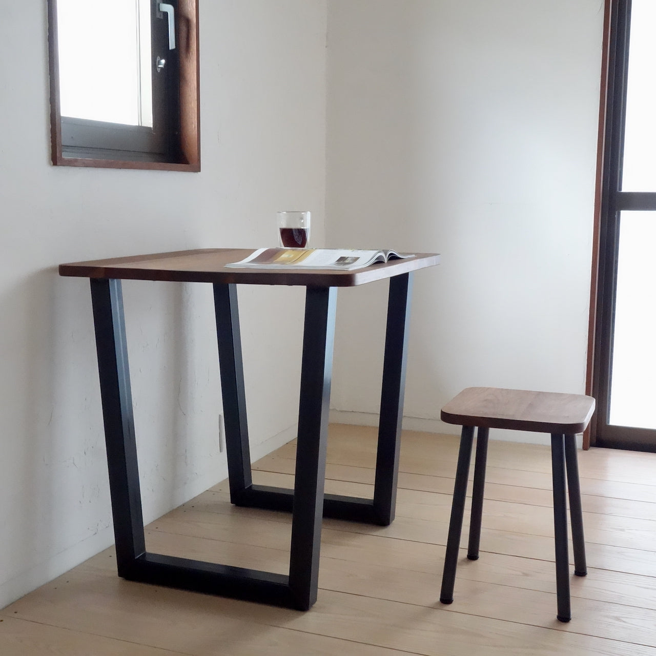 TORUADO CAFE TABLE D　トルアド カフェテーブル D