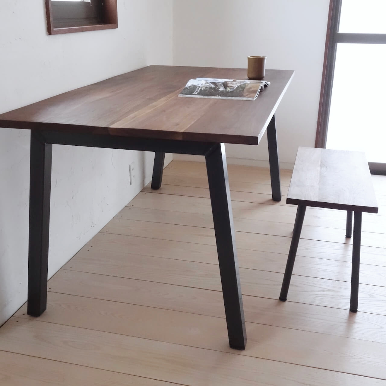 TORUADO DINING TABLE A　トルアド ダイニングテーブル A