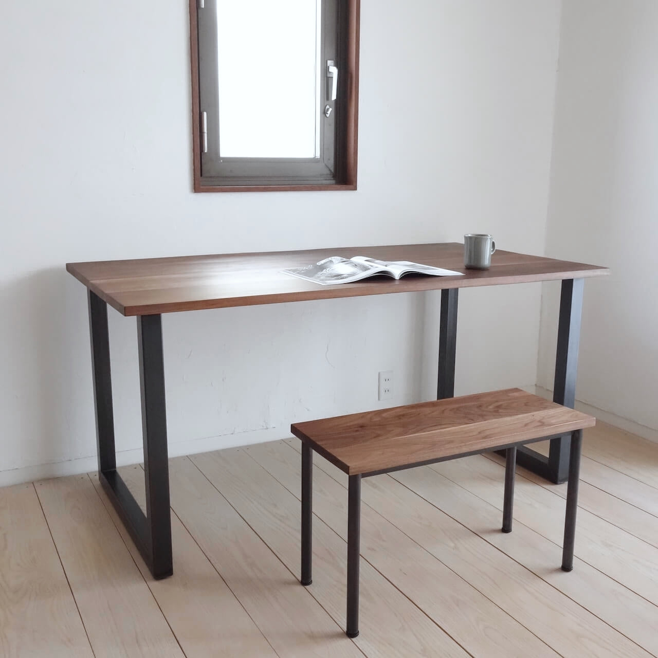 TORUADO DINING TABLE D　トルアド ダイニングテーブル D