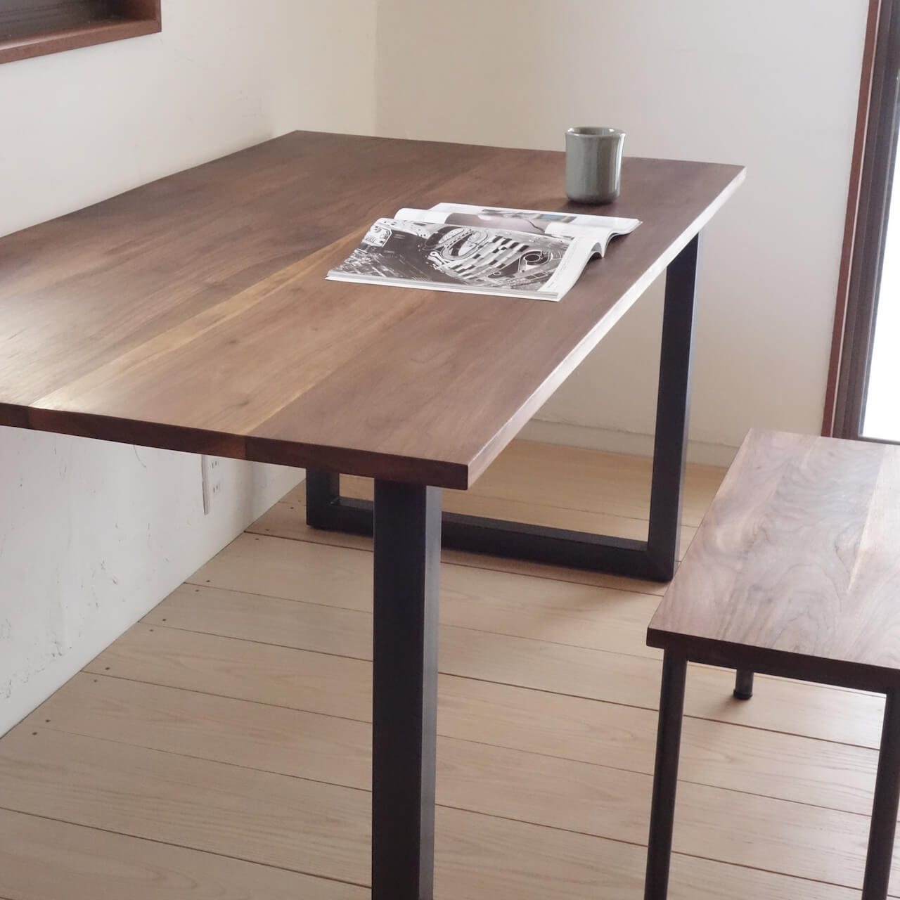 TORUADO DINING TABLE D　トルアド ダイニングテーブル D