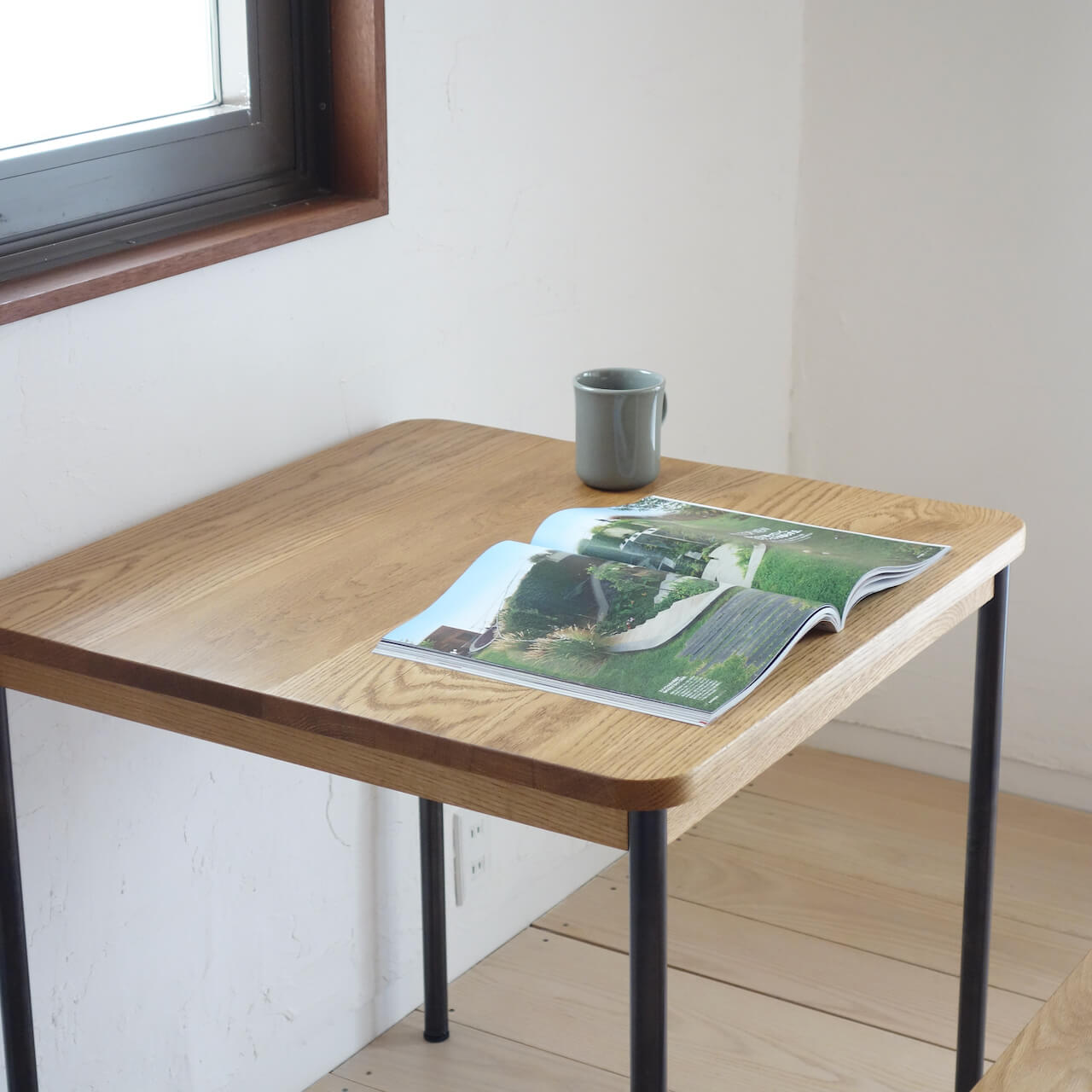 TORUADO LIVING TABLE T　トルアド リビングテーブル T