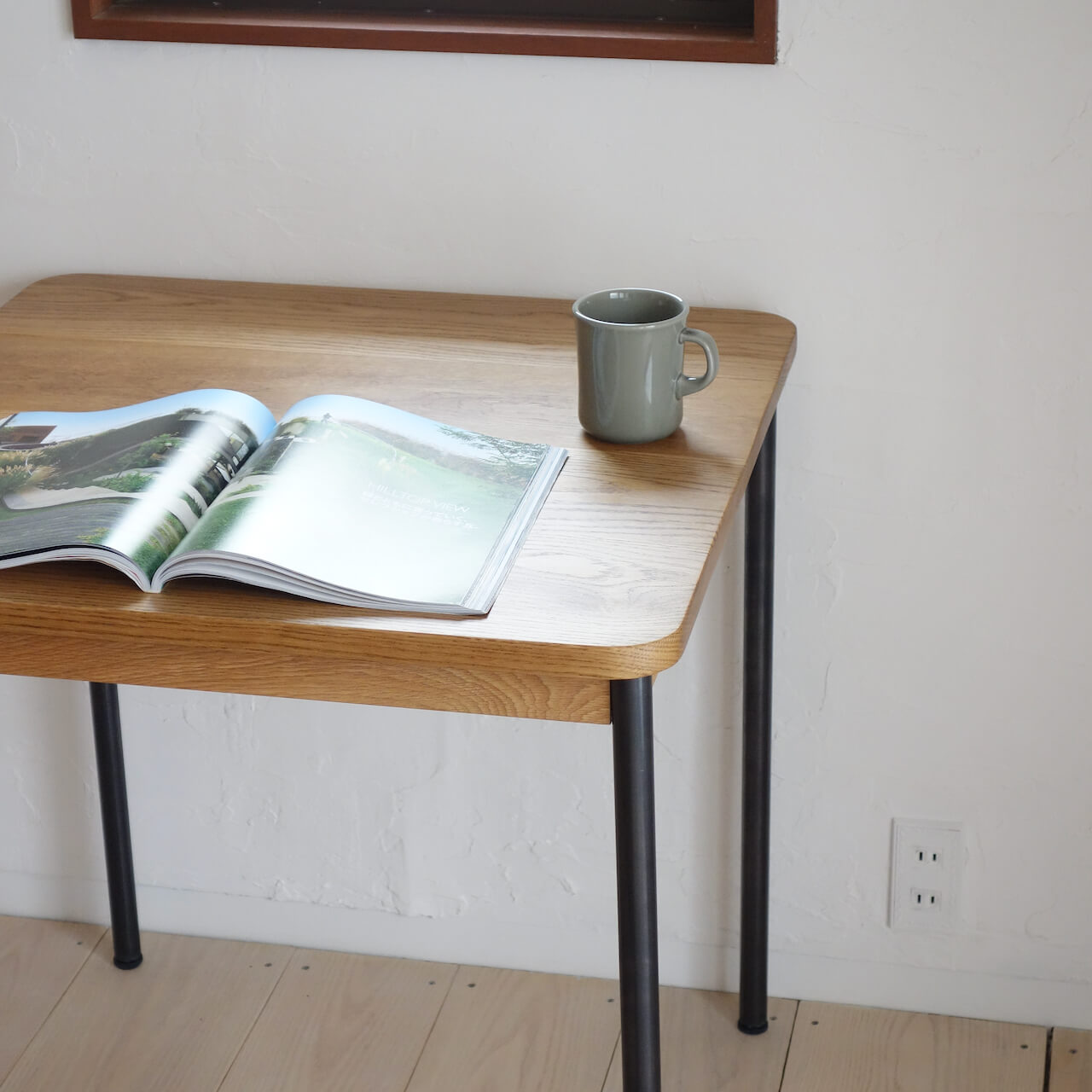 TORUADO LIVING TABLE T　トルアド リビングテーブル T