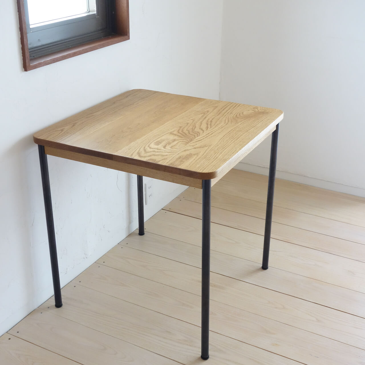 TORUADO LIVING TABLE T　トルアド リビングテーブル T