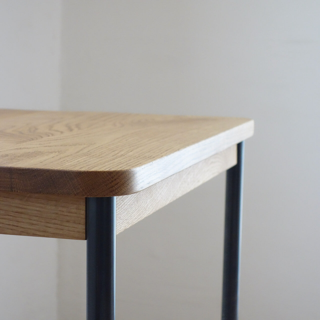 TORUADO LIVING TABLE T　トルアド リビングテーブル T