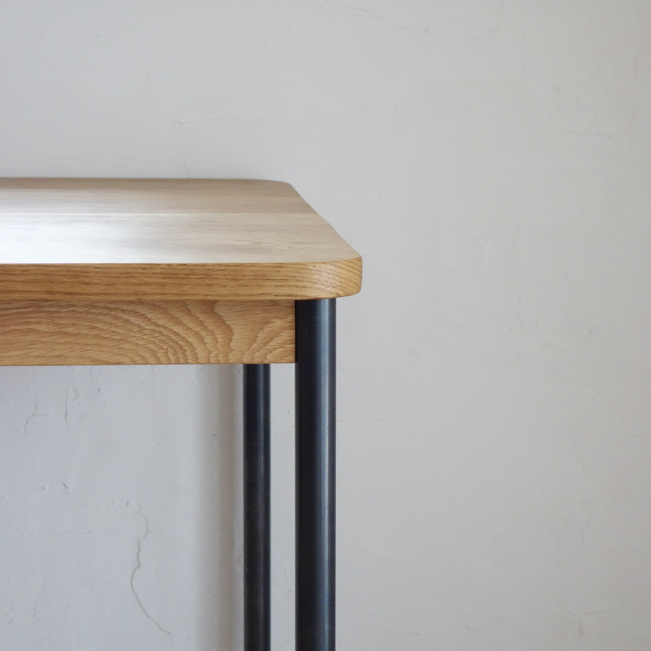 TORUADO LIVING TABLE T　トルアド リビングテーブル T