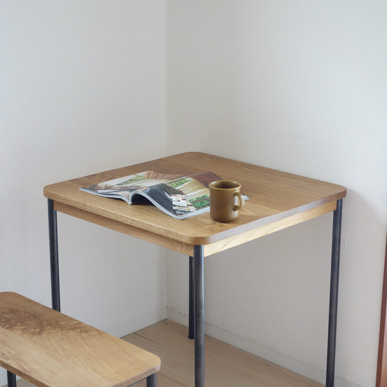 TORUADO LIVING TABLE T　トルアド リビングテーブル T