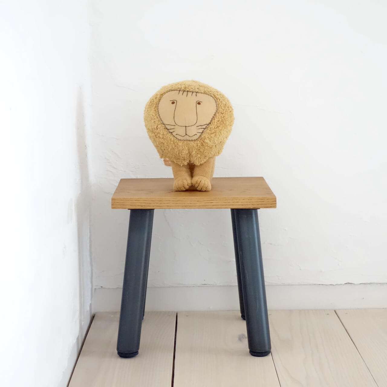 TORUADO STOOL トルアド スツール